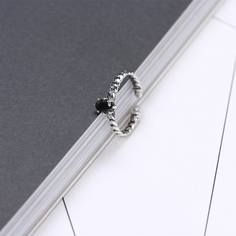 Ring Vintage Egg - shaped Black Zircon Ring Ring - TECHNIZE